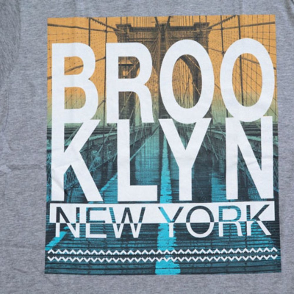 UNIVIBE Grey Brooklyn Bridge NYC Photography Art T-Shirt - Picture 2 of 5